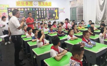 小班班务工作总结8篇