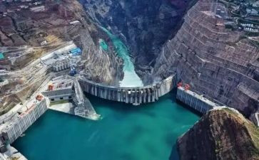 三峡大坝的观后感6篇