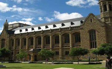 大学助理述职报告6篇