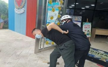 安全防暴雨教案8篇