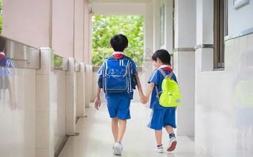 播放学花作文优秀7篇