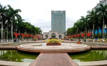 我在广场的蟋蟀读后感通用7篇