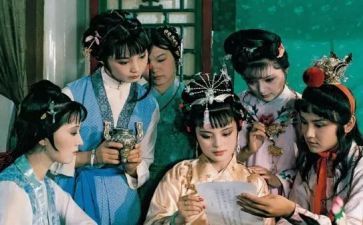 红楼梦八百字读后感8篇