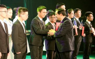 《获奖作文》读后感7篇