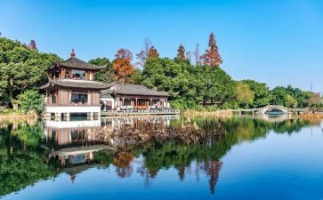 《西湖》读后感7篇