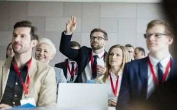 结婚典礼新人讲话稿6篇