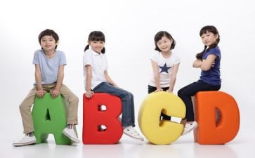 英语自我介绍作文300字优秀7篇