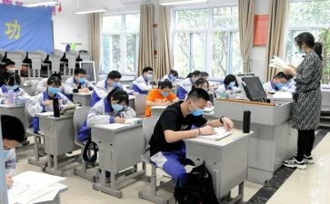 大学在校心得6篇