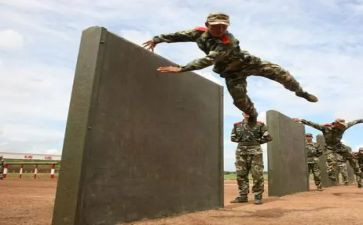 大班障碍跑教案5篇